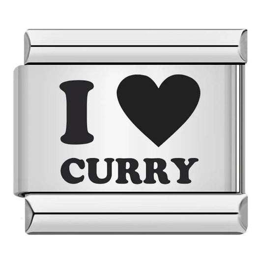 "Amo el curry", en negro, sobre fondo plateado